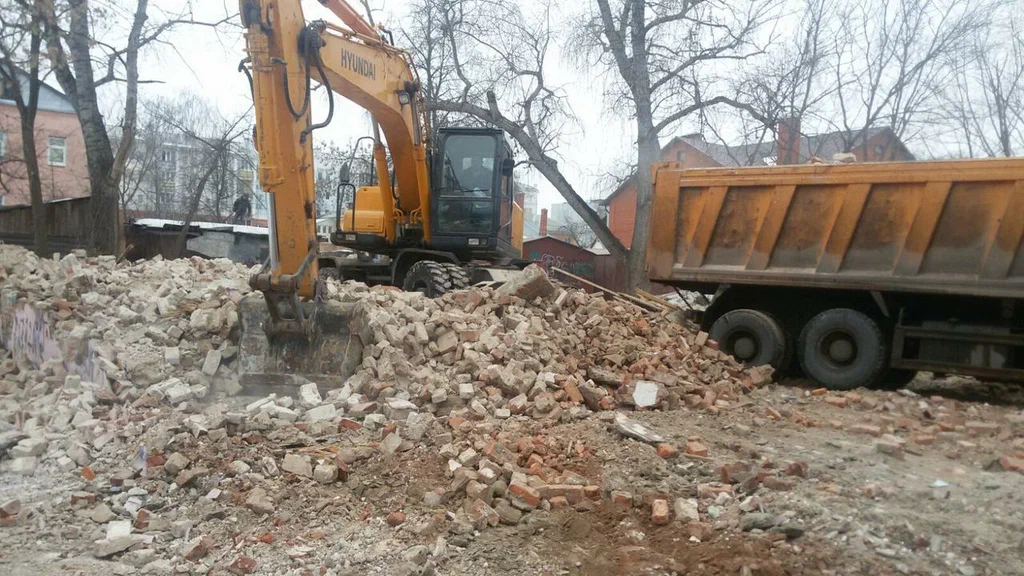Вывоз мусора ОССиГ с выездом в Омске в октябре
